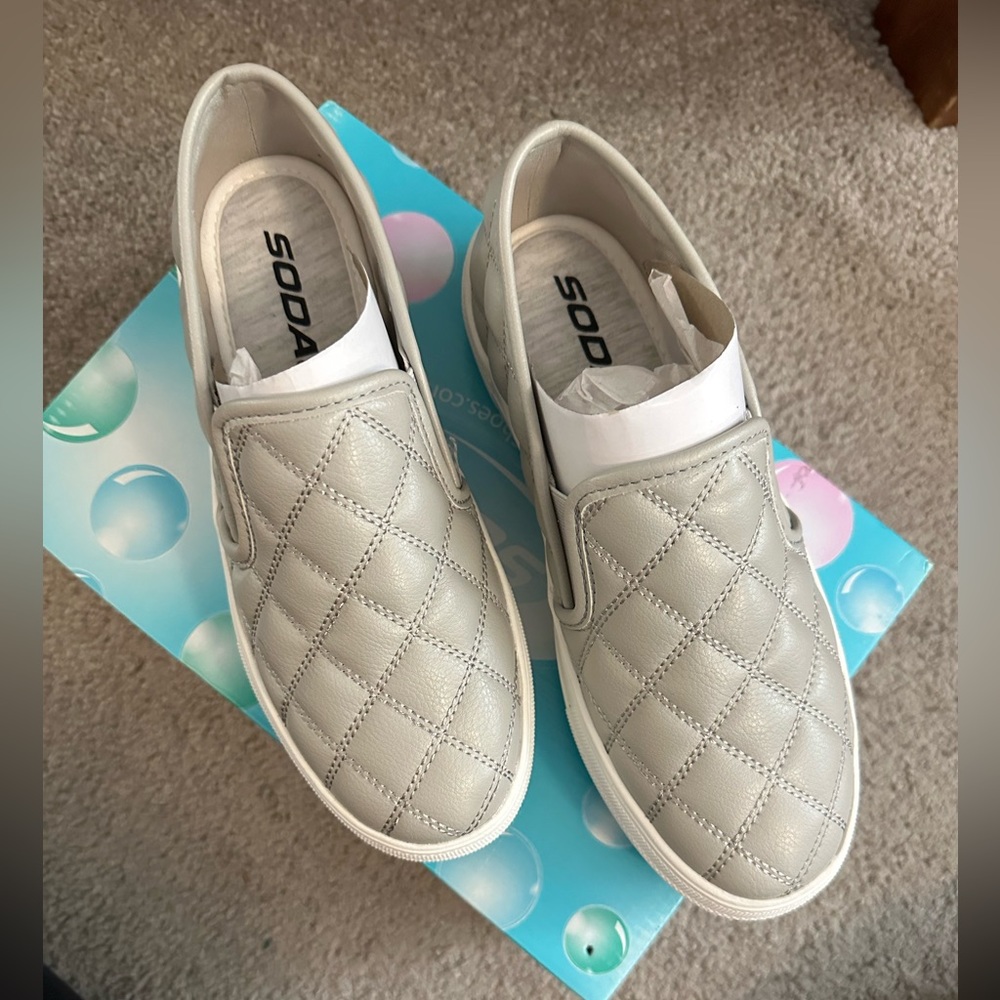 Grey slip on platform sneaker size 6.